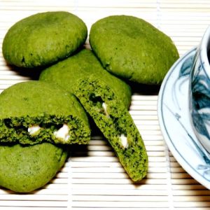 Làm bánh với bột tảo xoắn siêu ngon - Hena foods